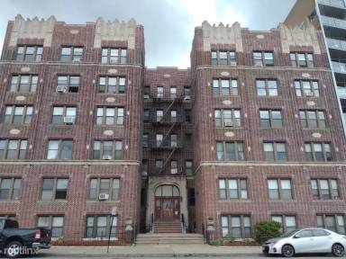 Main picture of 883 Boulevard E