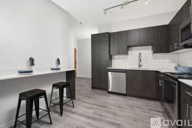Main picture of 201 N Wells St