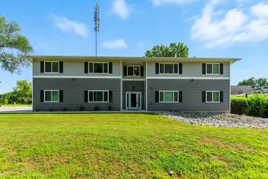 Main picture of 2557 W 3rd St