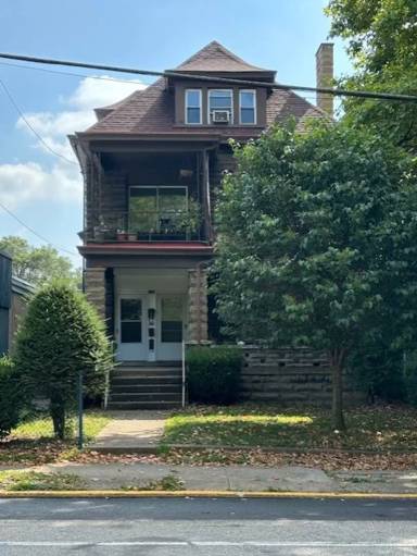 Main picture of 609 S Braddock Ave