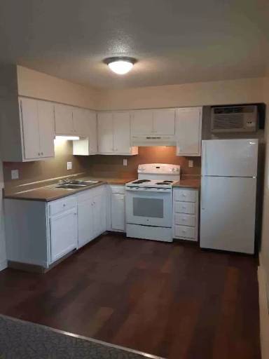 Main picture of 1019 Colonial Dr