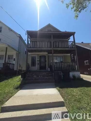 Main picture of 121 E 29th St