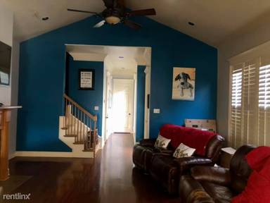 Main picture of 111 Flamingo Row