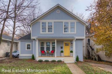Main picture of 421 Woodvale Pl