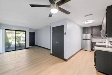 Main picture of 2822 N Auburn Ct