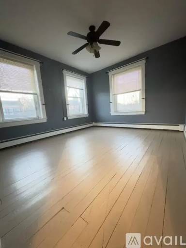 Main picture of 75 W Main St