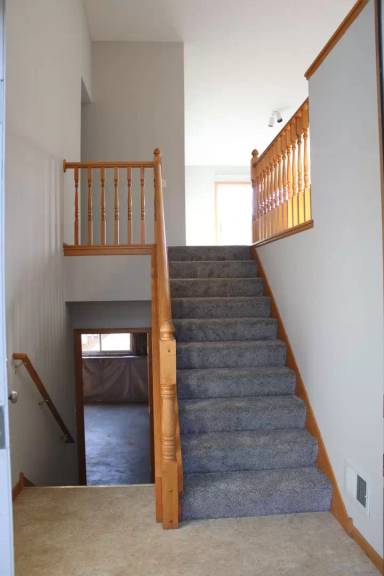 Main picture of 403 Meadow Ln