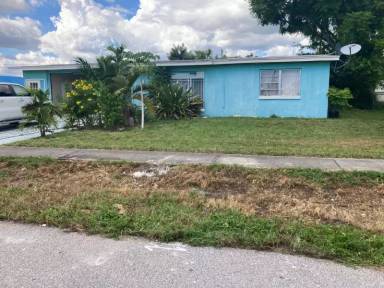 Main picture of 21458 Meehan Ave