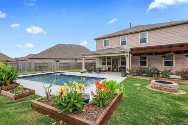Main picture of 12805 Narrow Cove Dr