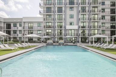 Main picture of Twenty2 West