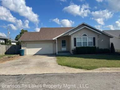 Main picture of 104 Primrose Ln