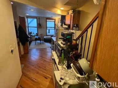 Main picture of 120 Orchard St
