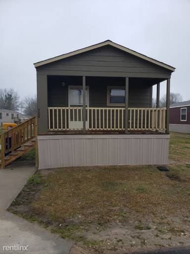 Main picture of Gulf Stream Manor MHC