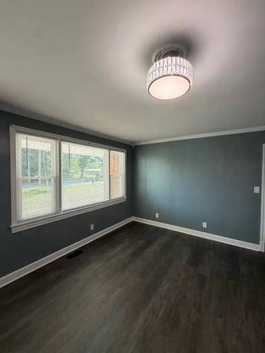 Main picture of 1900 Westover Dr