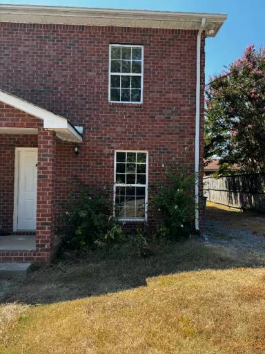 Main picture of 4111 Church St