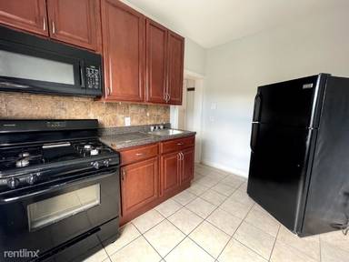 Main picture of 5105 Hudson Ave