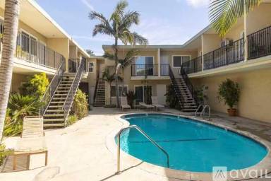 Main picture of 8740 Owensmouth Ave