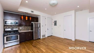 Main picture of 841 Kent Ave