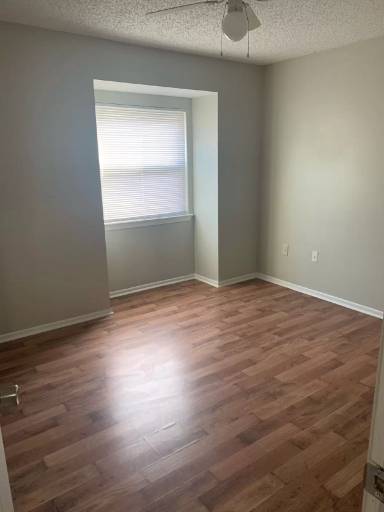 Main picture of 1404 Jasper Ave