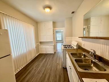 Main picture of 1013 Fremont Ave NW