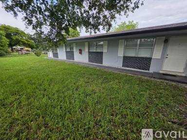 Main picture of 22 SW 10th St