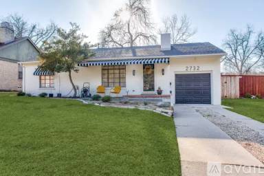 Main picture of 2732 6th Ave