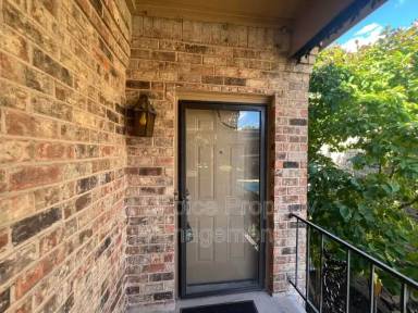 Main picture of 4405 Bellaire Dr S