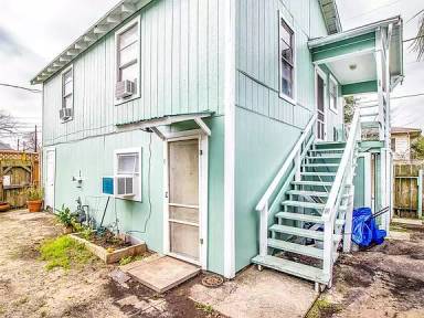 Main picture of 1706 Avenue M 1/2