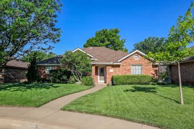 Main picture of 4406 Derrick Pl