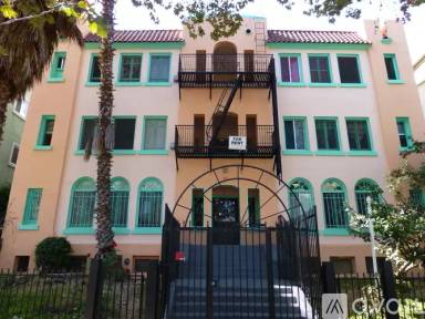 Main picture of 517 S Rampart Blvd