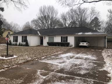 Main picture of 8320 Burning Tree Ln