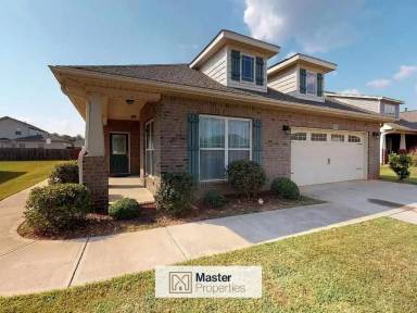 Main picture of 323 Huntwood Dr
