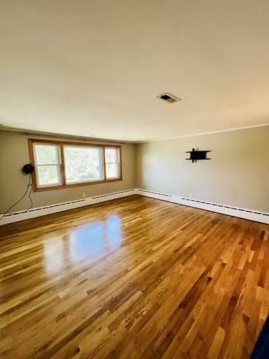Main picture of 37 Chapel Ave