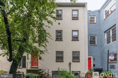 Main picture of 1026 Pine St