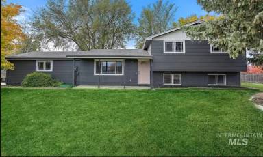 Main picture of 2825 N Meridian Rd