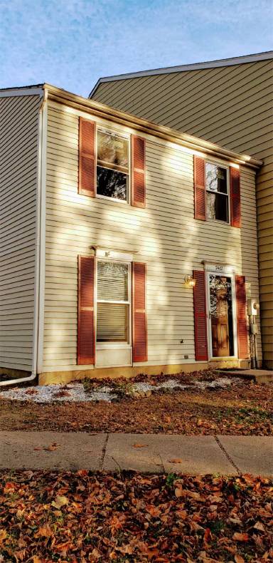 Main picture of 2402 Greenwood Dr