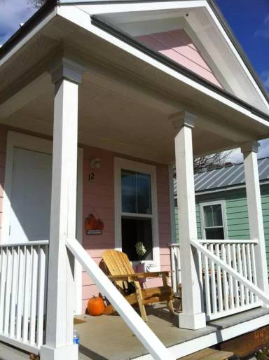 Main picture of 11 Cottage Grove Dr