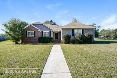Main picture of 105 Daileys Plantation Dr