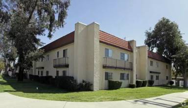 Main picture of 1405 E Lynwood Dr