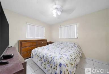 Main picture of 4360 Riverside Dr