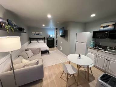 Main picture of 2504 Bridgeport Way W