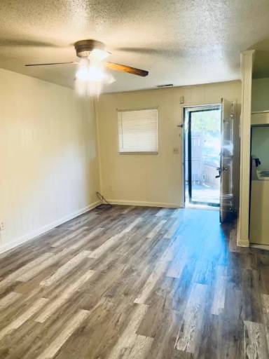 Main picture of 3804 Colonial Park Cir SW