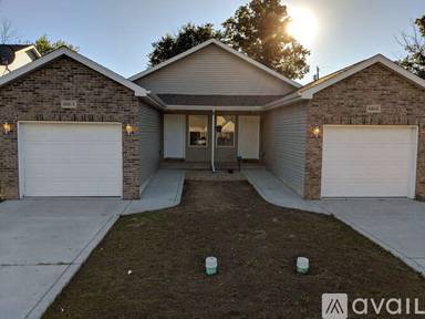 Main picture of 679 Dearborn Rd