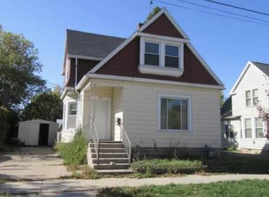 Main picture of 313 Bay St