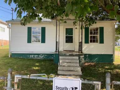Main picture of 492 Bailey Ave