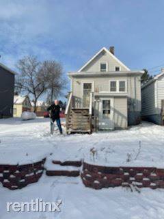 Main picture of 408 2nd Ave NW