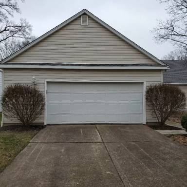 Main picture of 272 Vassar Ave