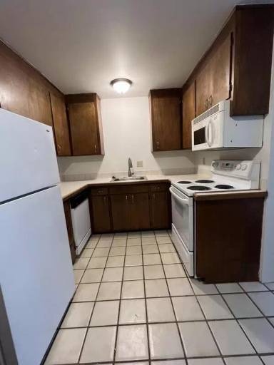 Main picture of Justell: 3710 California Ave SW - 5