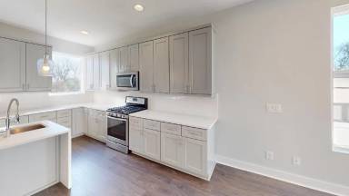 Main picture of 423 Coxe Ave