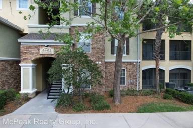 Main picture of Courtney Palms Condominium